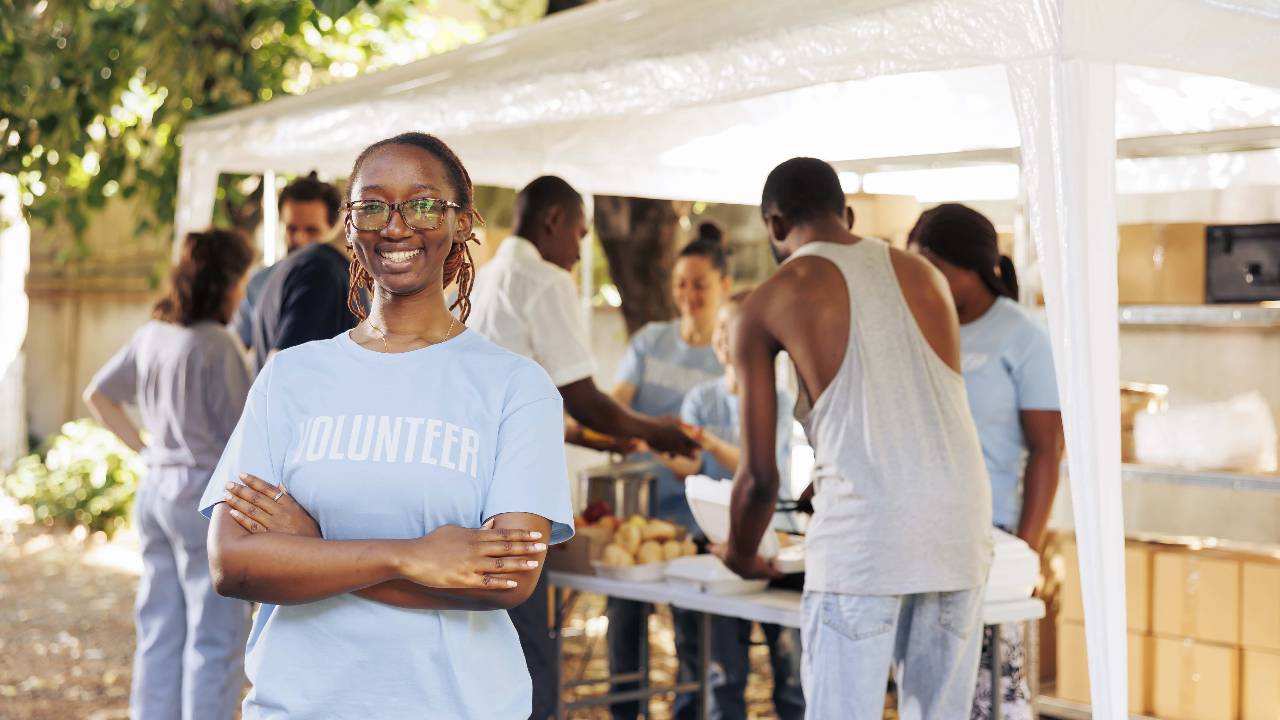 young woman volunteer